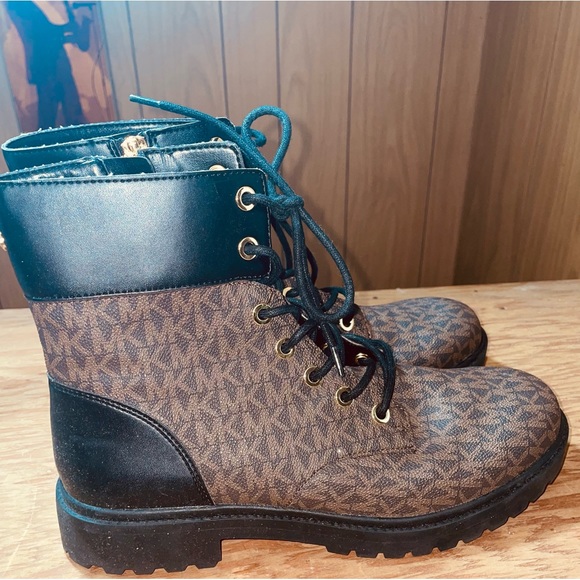 Michael Kors women’s size 10 Alistair lace up combat boots - Picture 5 of 12